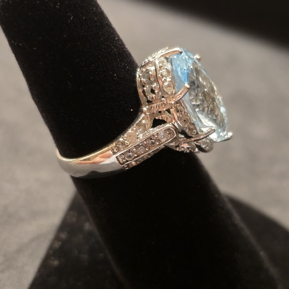 .925 Sterling Silver Ring Lab Grown Aqua And Cubic Zirconia Stones. Size 6 - Picture 4 of 9